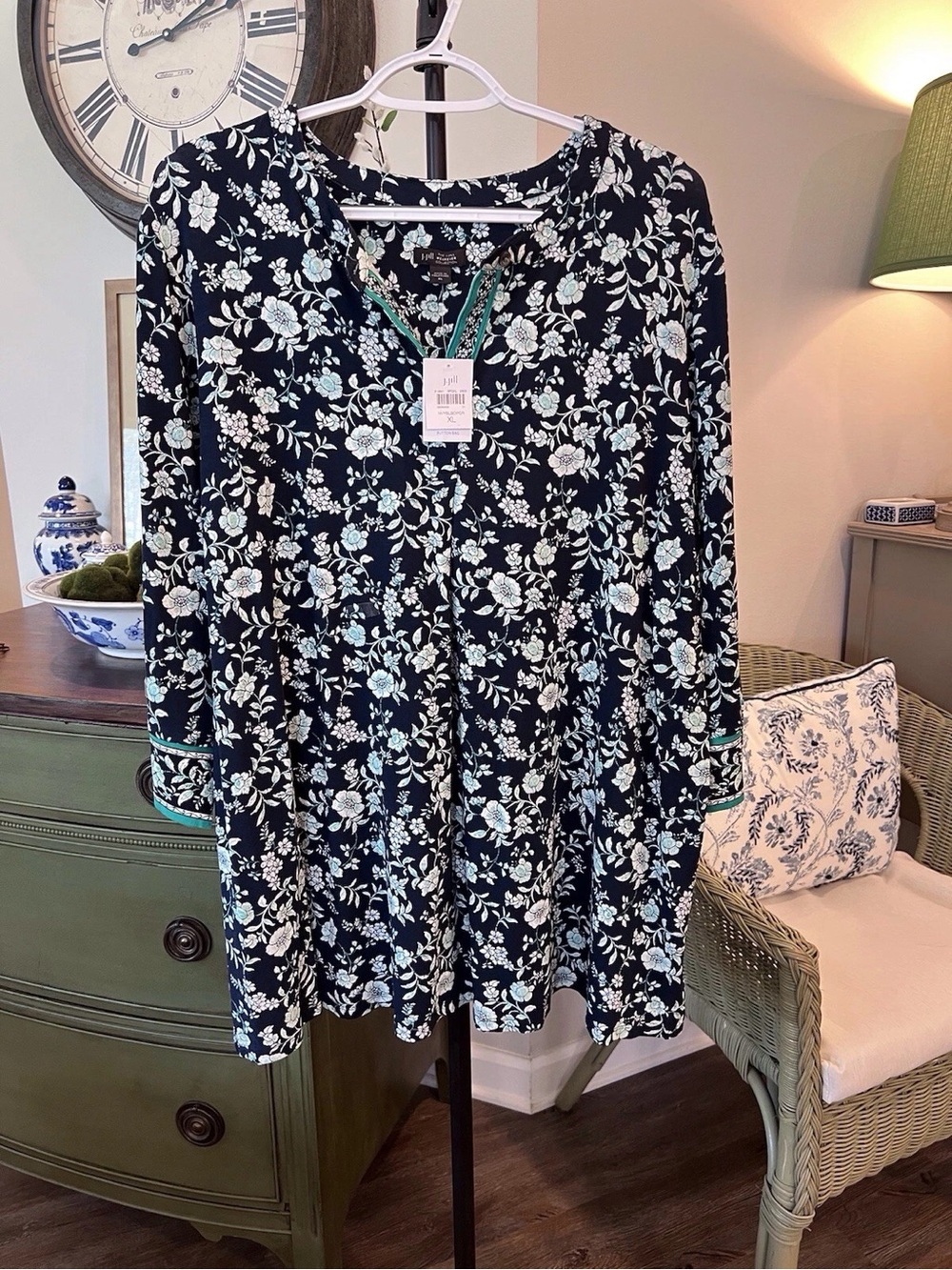 J. Jill Navy Floral V-Neck Tunic with White Floral Print